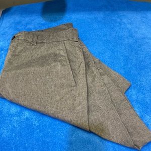 Men’s PGA Tour golf shorts-size 34–grey-like new